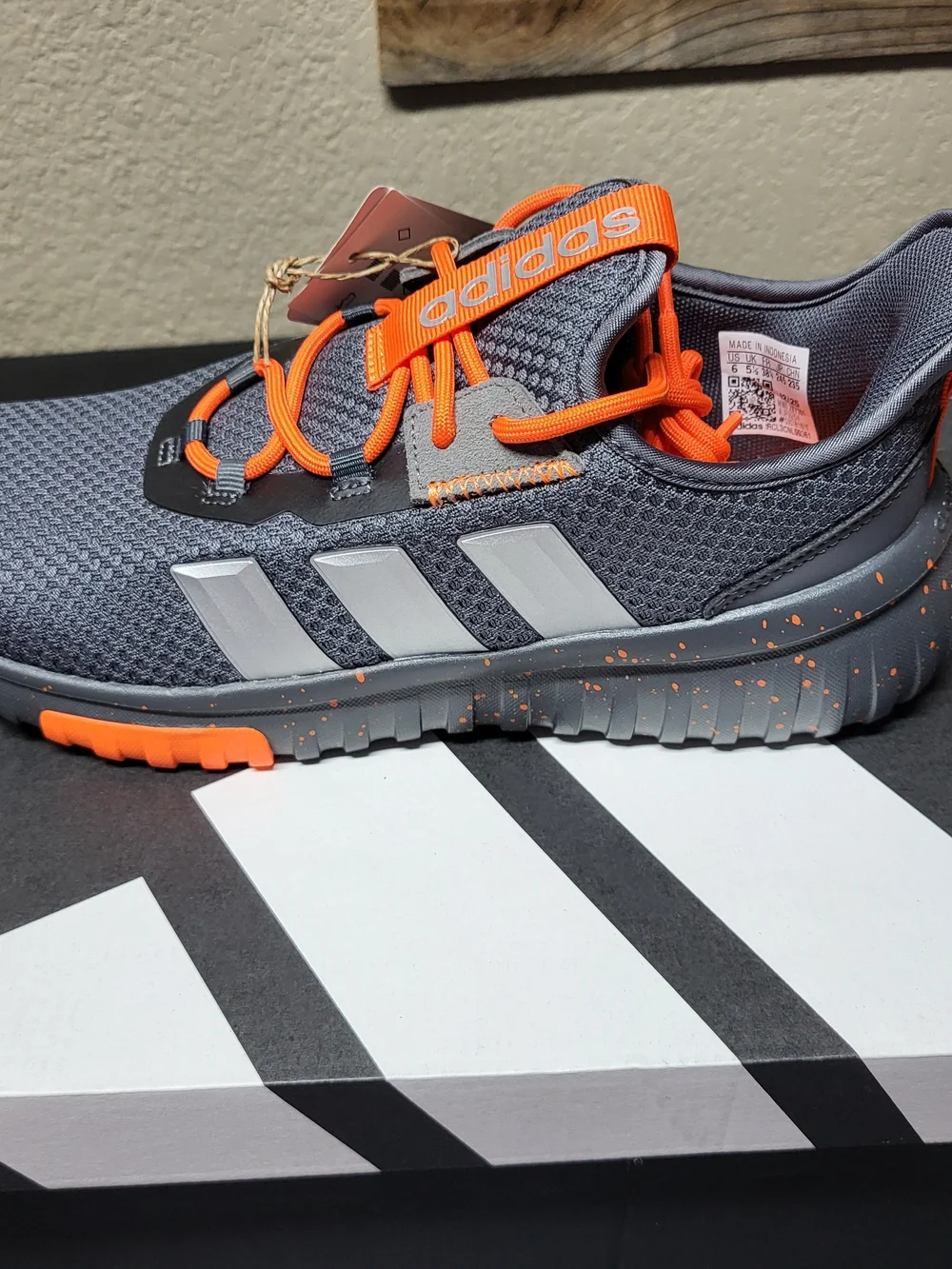 *NEW* Adidas Kaptir 4.0 K Shoes Size 6 with Tags and Box
